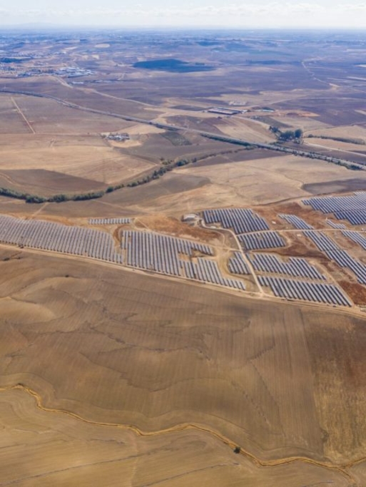 Planta-fotovoltaica-Perogordo-Segovia-Sunergy-2-1024x682-1