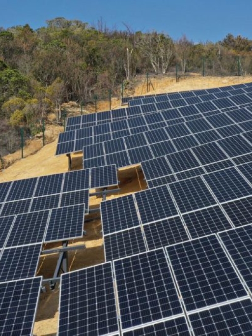 Planta-fotovoltaica-Shirahama-Japon-Sunergy-1-960x540
